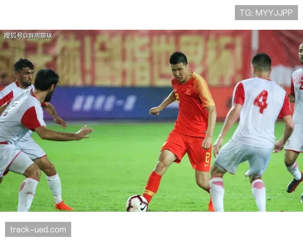 压制对手防线提升铲断成功率 张琳芃本赛季角色由边路回撤中卫明显转变